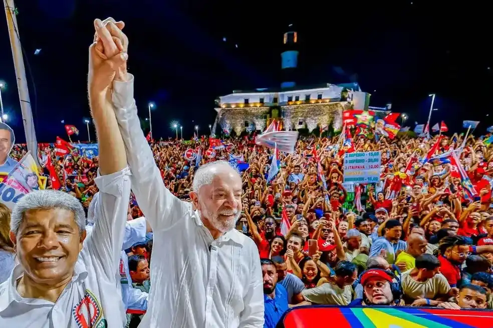 Imagem de Lula amplia votação e tem mais que o dobro dos rivais somados na Bahia